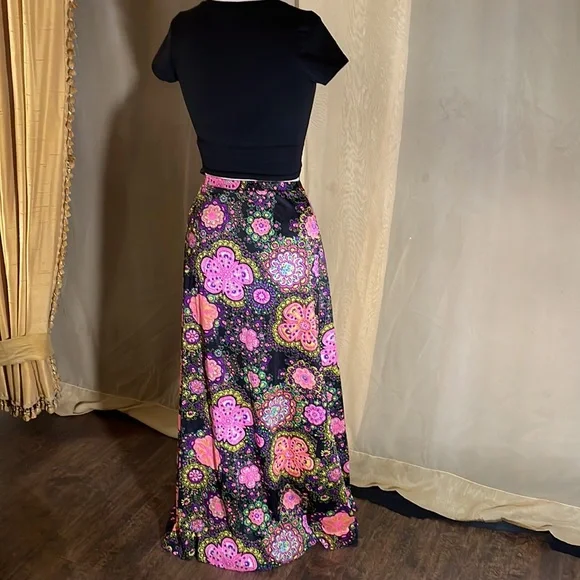 Long vintage psychedelic wrap around skirt - Picture 7 of 8